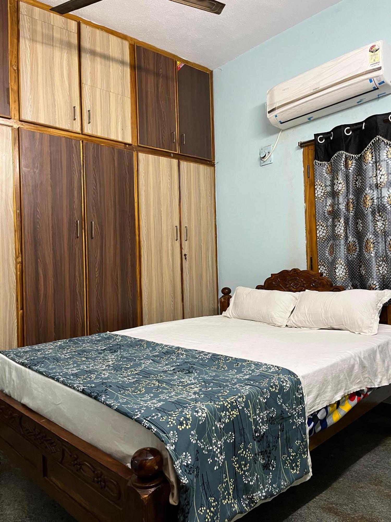 Annamaiah Homestay - 5 Minutes Walkable To Sri Padmavathi Ammavari Temple - 10 Mins Drive From Railway Station And Bus Station - Especially For Small Families And Group Of Peoples Тірупаті Екстер'єр фото
