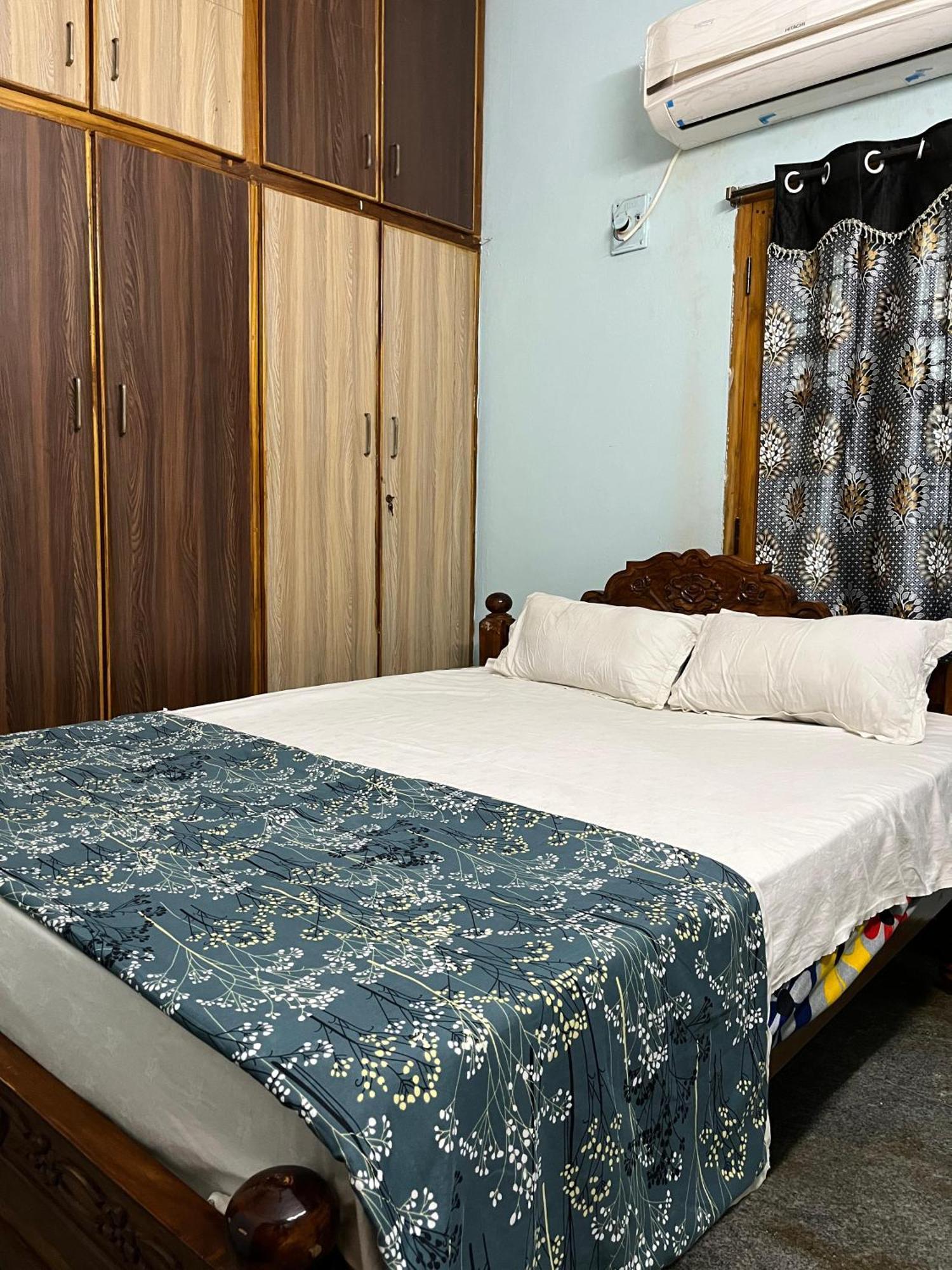 Annamaiah Homestay - 5 Minutes Walkable To Sri Padmavathi Ammavari Temple - 10 Mins Drive From Railway Station And Bus Station - Especially For Small Families And Group Of Peoples Тірупаті Екстер'єр фото